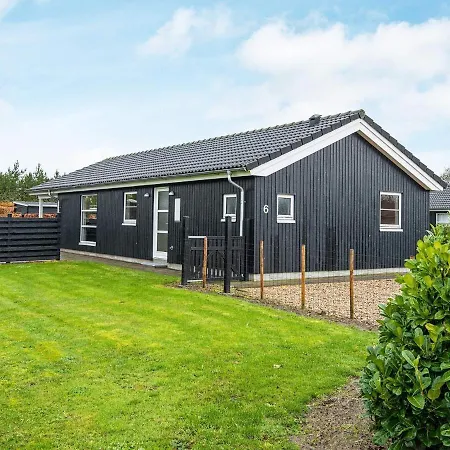 Xlv Holiday home *